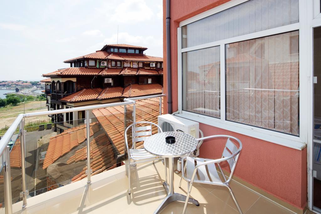 Red House Guest House Nesebar Bilik gambar