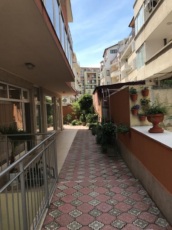Red House Guest House Nesebar Luaran gambar