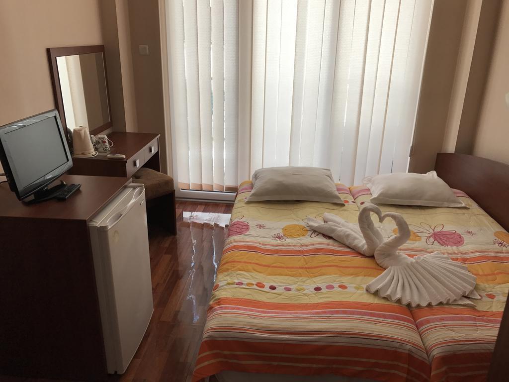 Red House Guest House Nesebar Luaran gambar