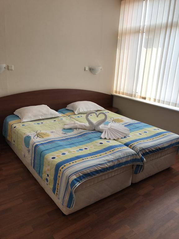 Red House Guest House Nesebar Luaran gambar