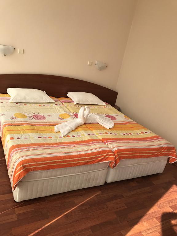 Red House Guest House Nesebar Luaran gambar